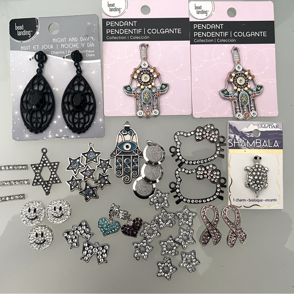 Lot..Jewelry Making Supplies /Findings Crafting Supplies See Photos 30+ Pieces